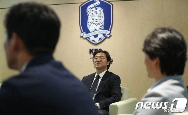 你把岳下边都弄肿了