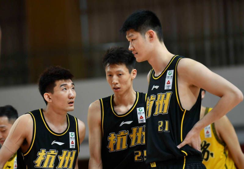 亚洲人成伊人成综合网久久久